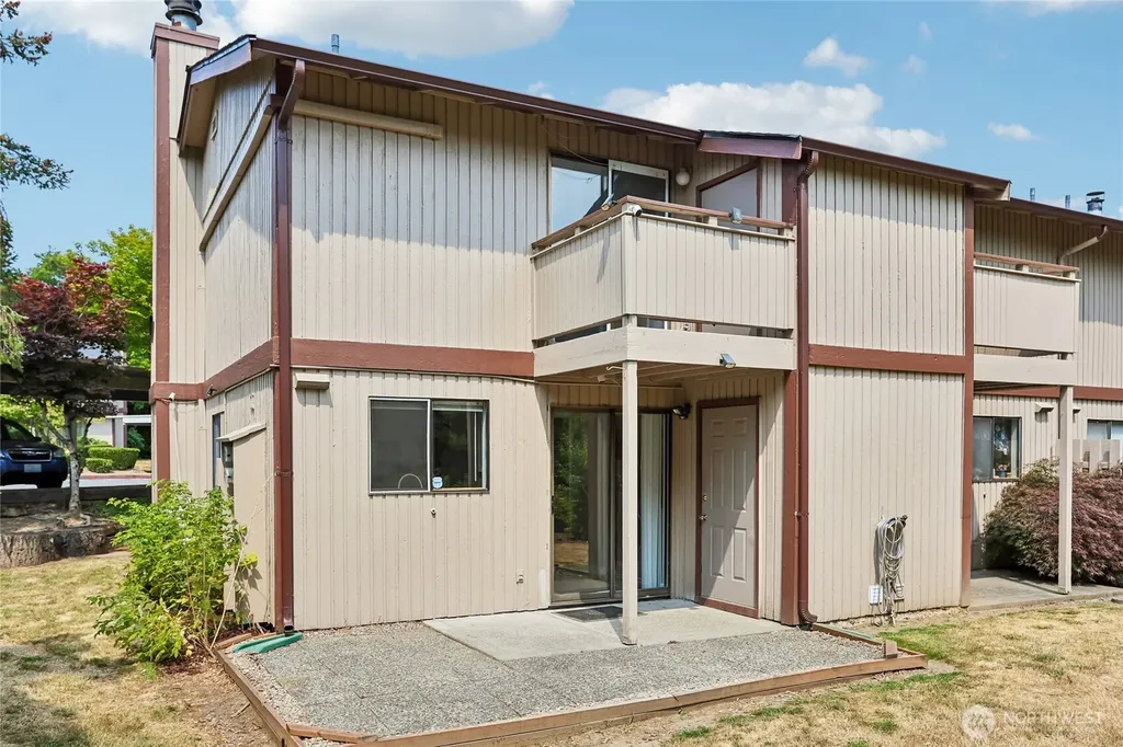 14918 32nd Place S Seatac WA 98168