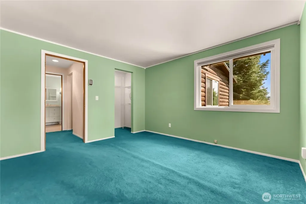 14 Apple Way N Winthrop WA 98862