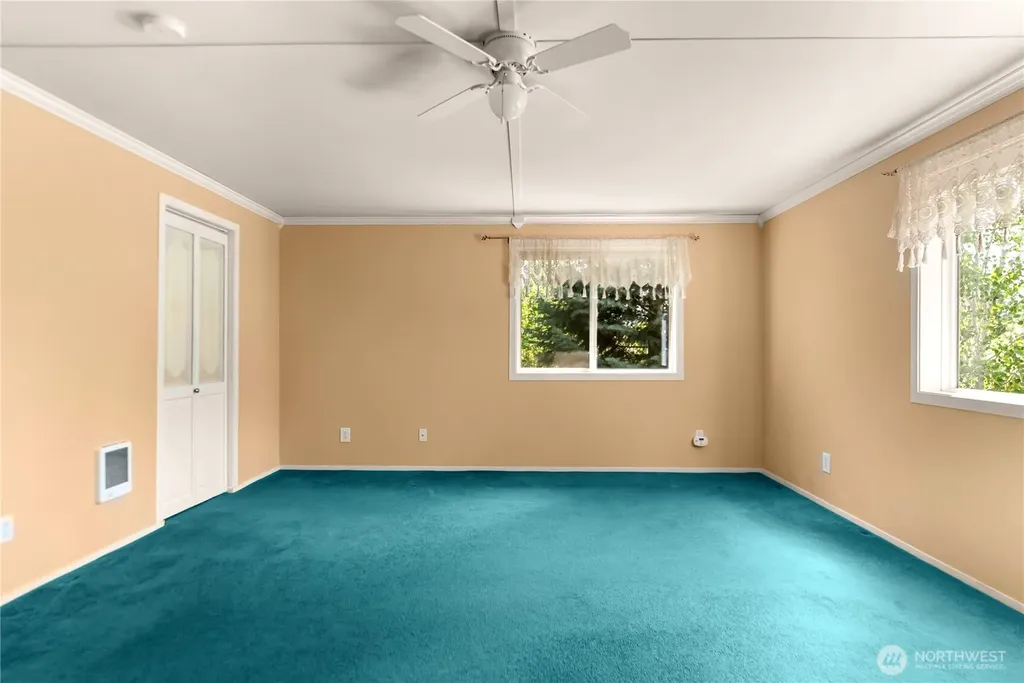 14 Apple Way N Winthrop WA 98862