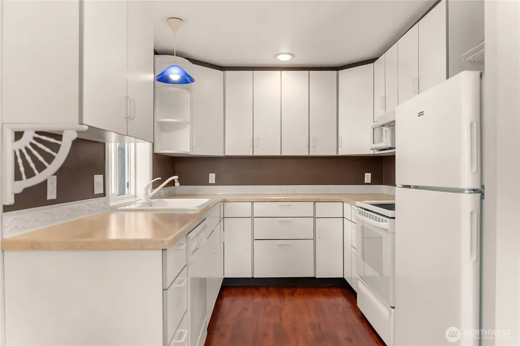 14 Apple Way N Winthrop WA 98862