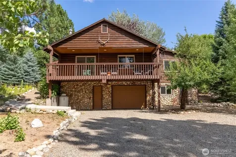 14 Apple Way N Winthrop WA 98862
