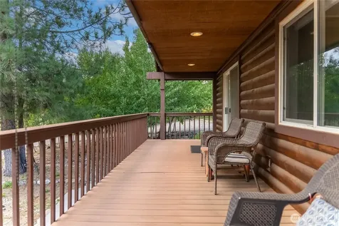 14 Apple Way N Winthrop WA 98862