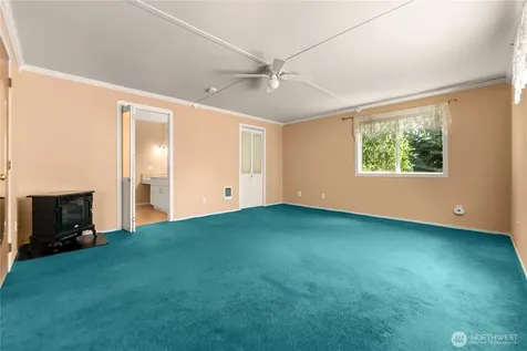 14 Apple Way N Winthrop WA 98862