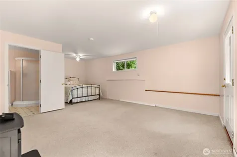 14 Apple Way N Winthrop WA 98862