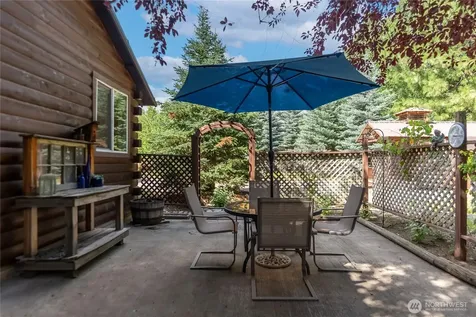 14 Apple Way N Winthrop WA 98862
