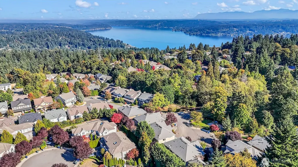 4563 162nd Lane SE Bellevue WA 98006