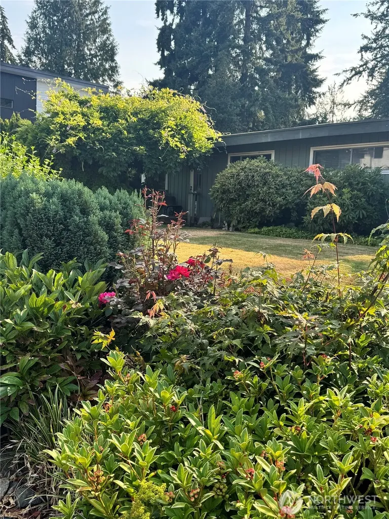 7215 126th Avenue NE Kirkland WA 98033