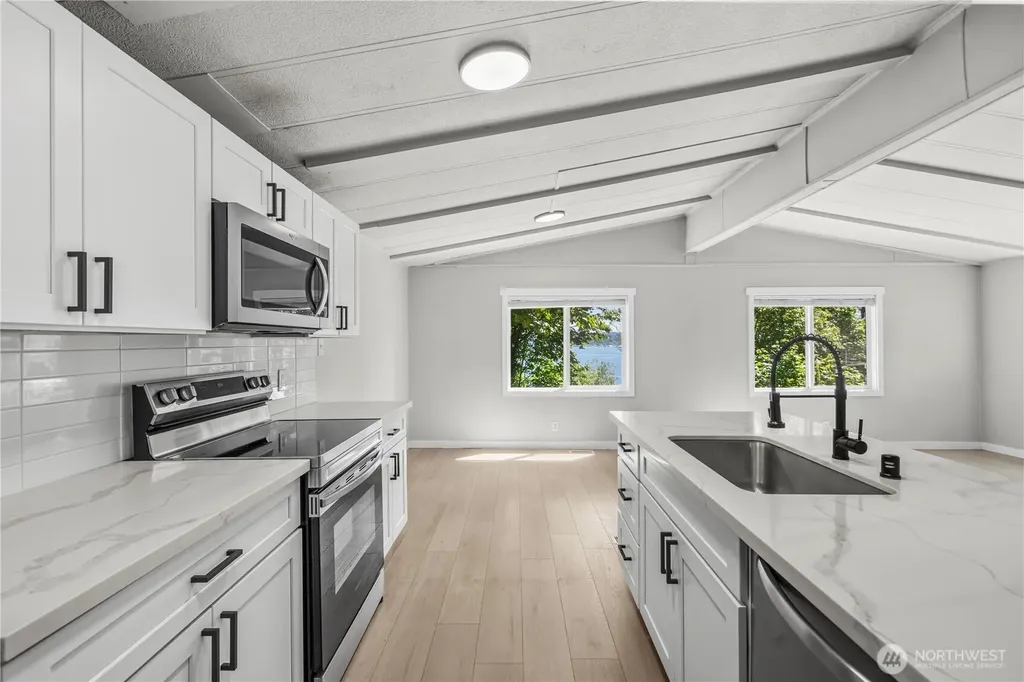 1898 Vista Lane W Bremerton WA 98312