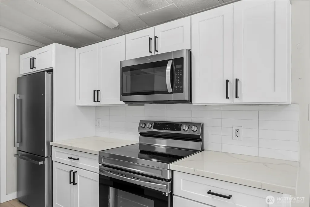 1898 Vista Lane W Bremerton WA 98312