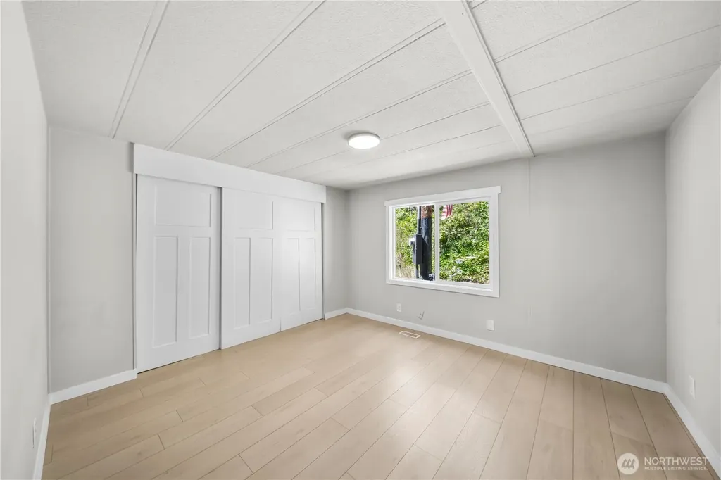 1898 Vista Lane W Bremerton WA 98312
