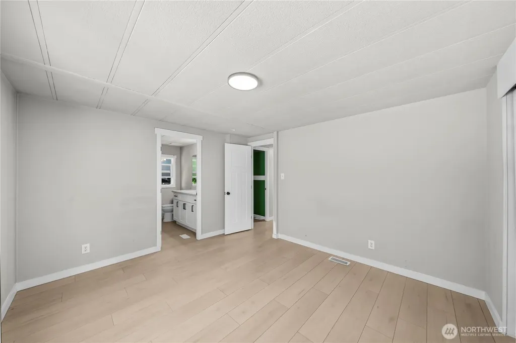 1898 Vista Lane W Bremerton WA 98312
