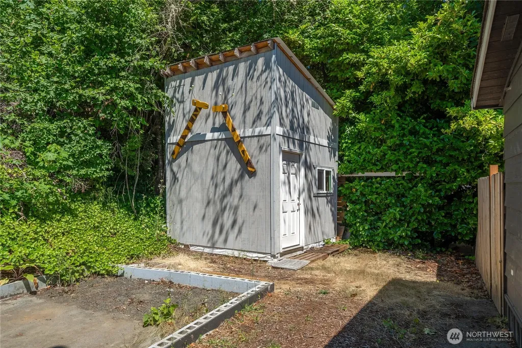 1898 Vista Lane W Bremerton WA 98312