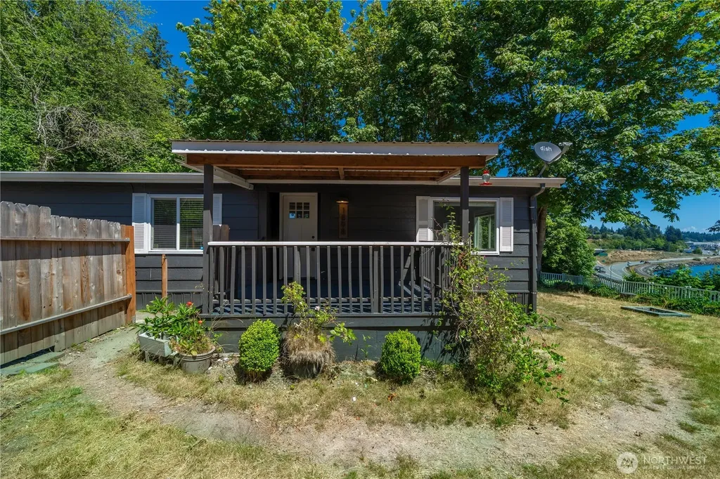 1898 Vista Lane W Bremerton WA 98312