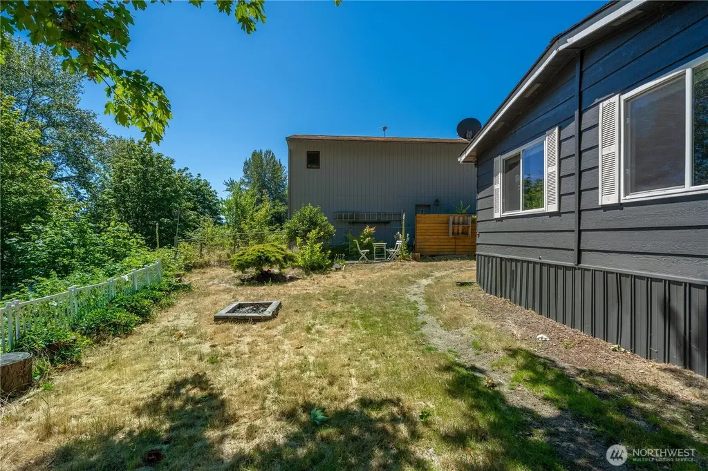 1898 Vista Lane W Bremerton WA 98312