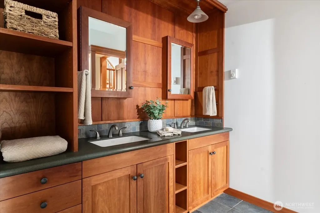 195 Perry Drive Coupeville WA 98239