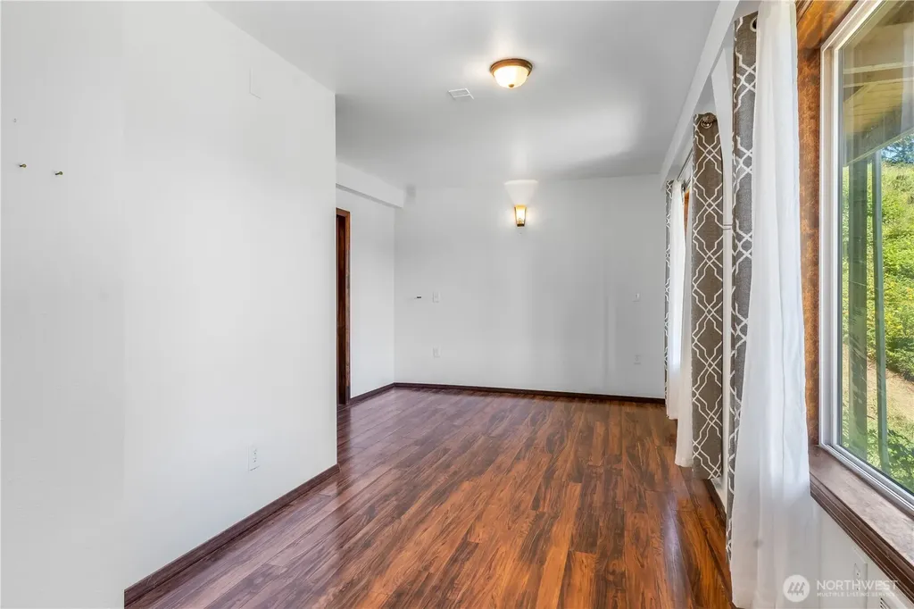 310 Fir Lane NW Lakebay WA 98349
