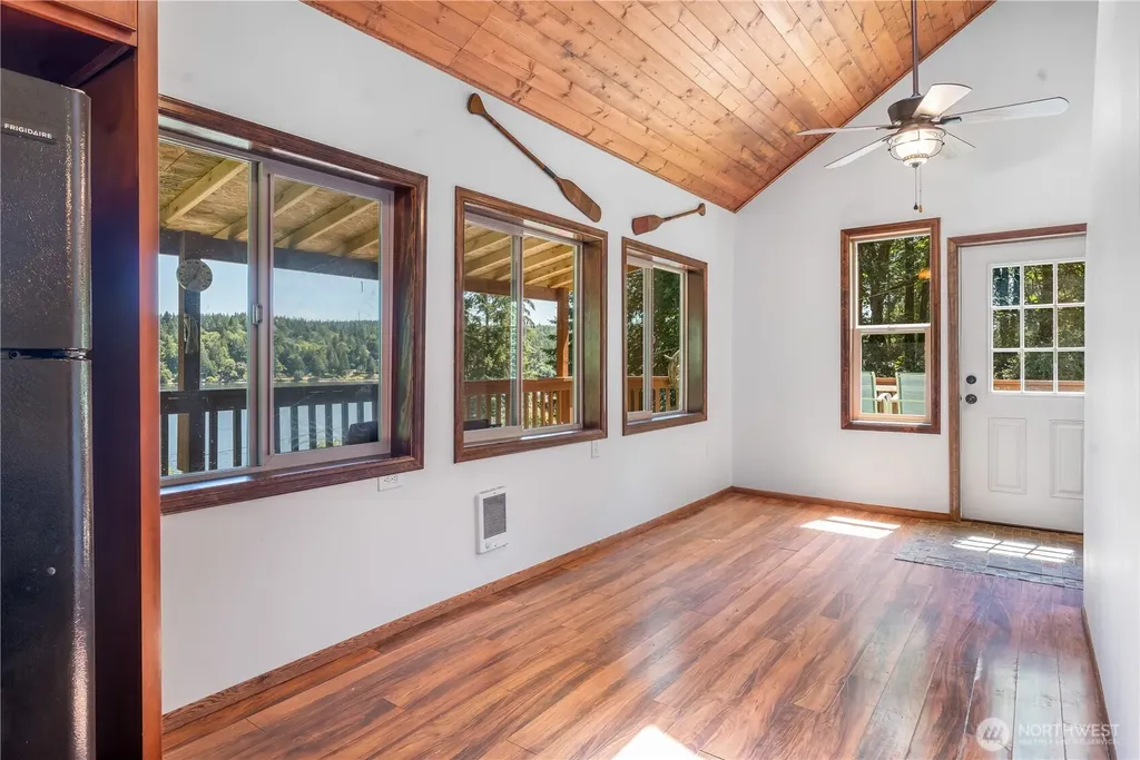 310 Fir Lane NW Lakebay WA 98349
