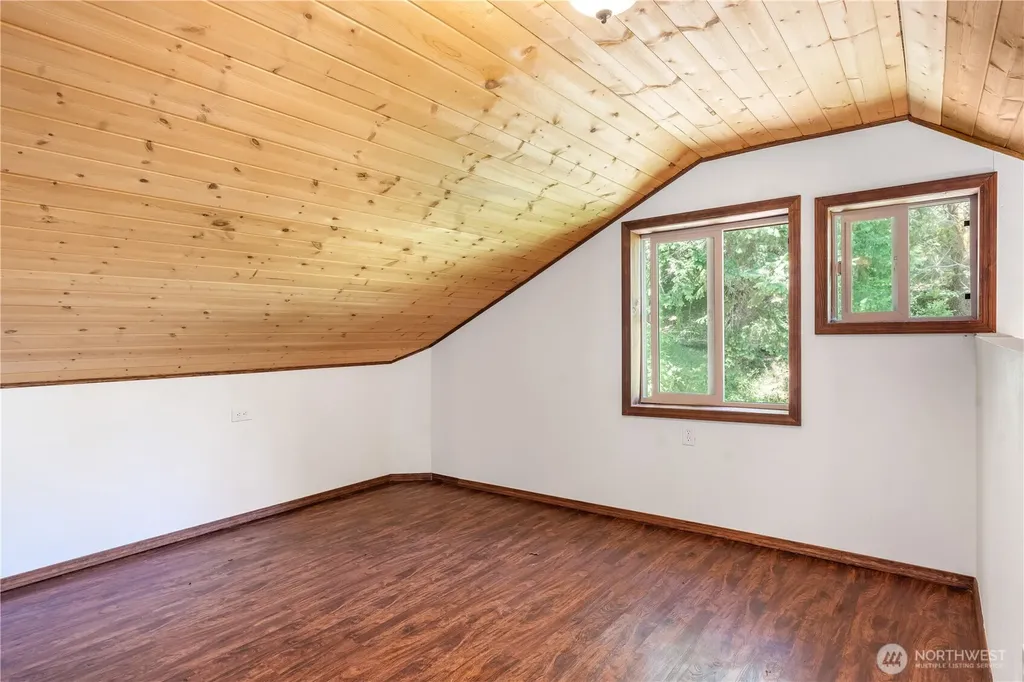 310 Fir Lane NW Lakebay WA 98349