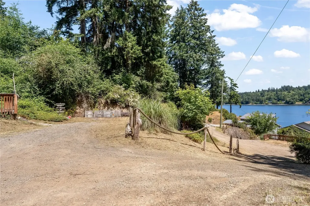 310 Fir Lane NW Lakebay WA 98349