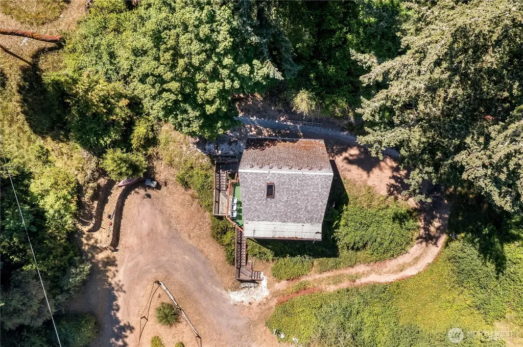 310 Fir Lane NW Lakebay WA 98349