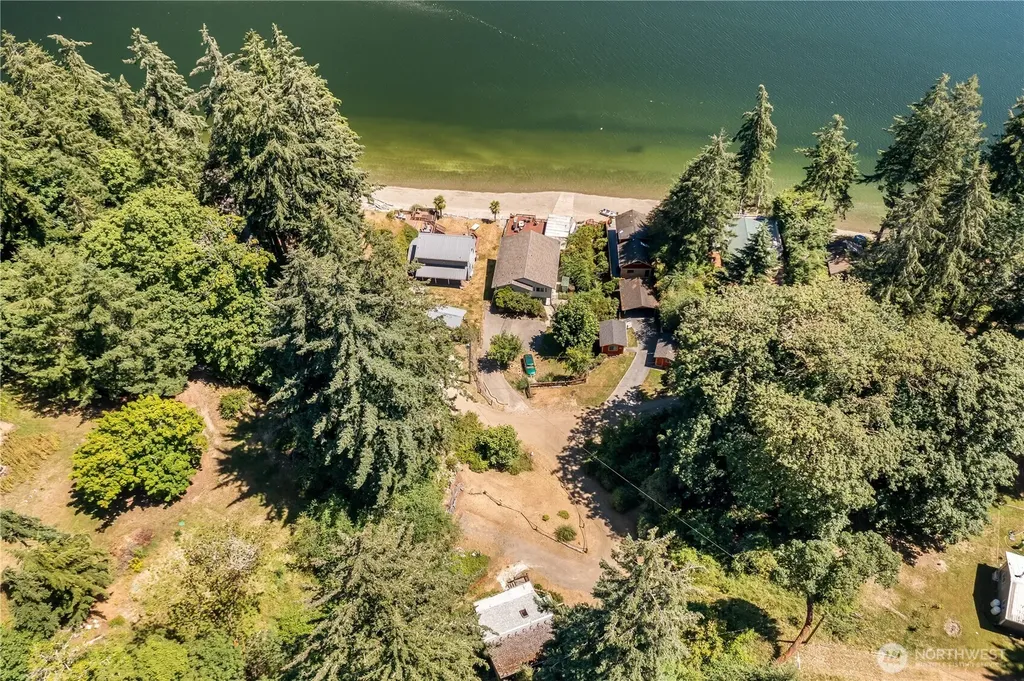 310 Fir Lane NW Lakebay WA 98349