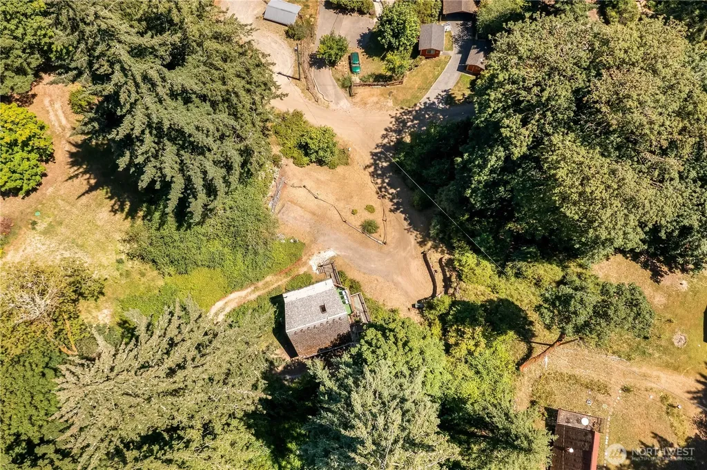 310 Fir Lane NW Lakebay WA 98349