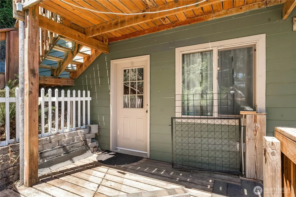 310 Fir Lane NW Lakebay WA 98349