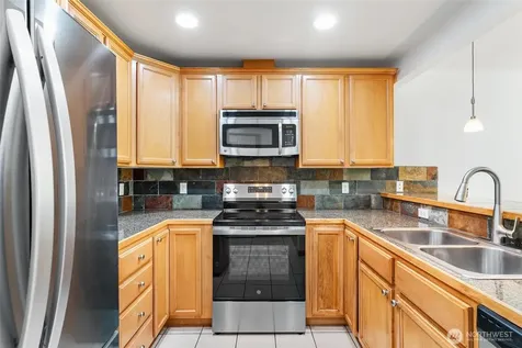 7220 Rainier Drive Everett WA 98203