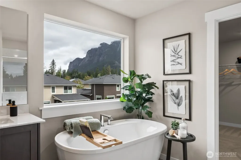 703 SE 11th Place North Bend WA 98045