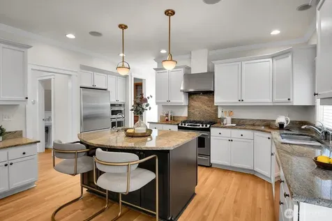 8545 Densmore Avenue N Seattle WA 98103
