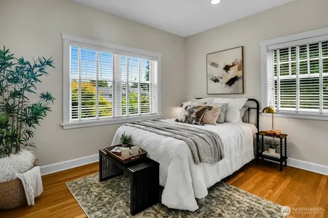 8545 Densmore Avenue N Seattle WA 98103