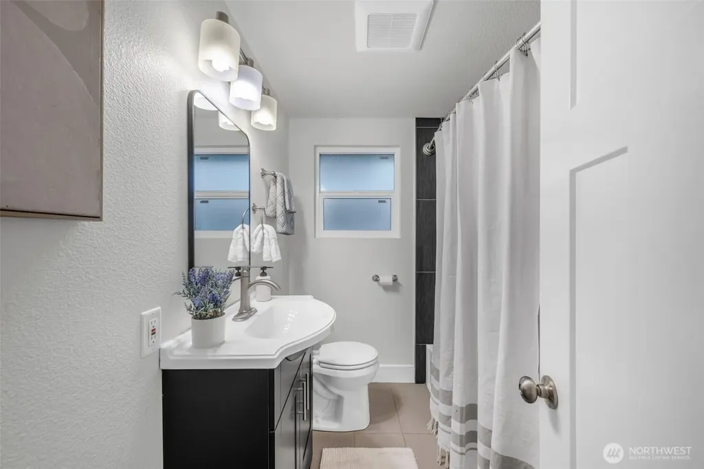 3203 35th Avenue S Seattle WA 98144