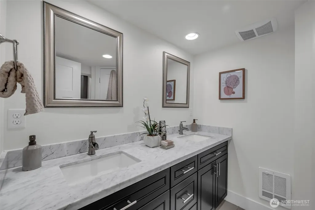 3203 35th Avenue S Seattle WA 98144