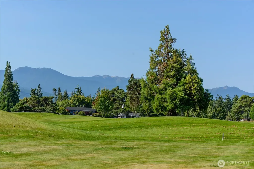 264 Lone Eagle Lane Sequim WA 98382