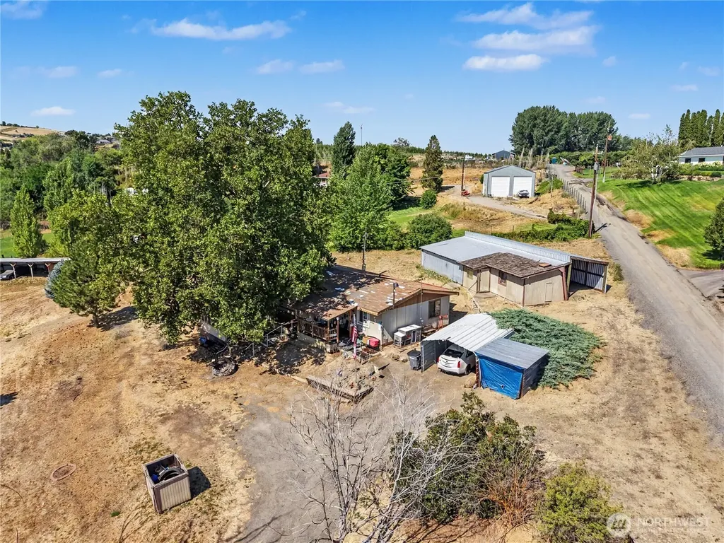 363 Baker Road Selah WA 98942