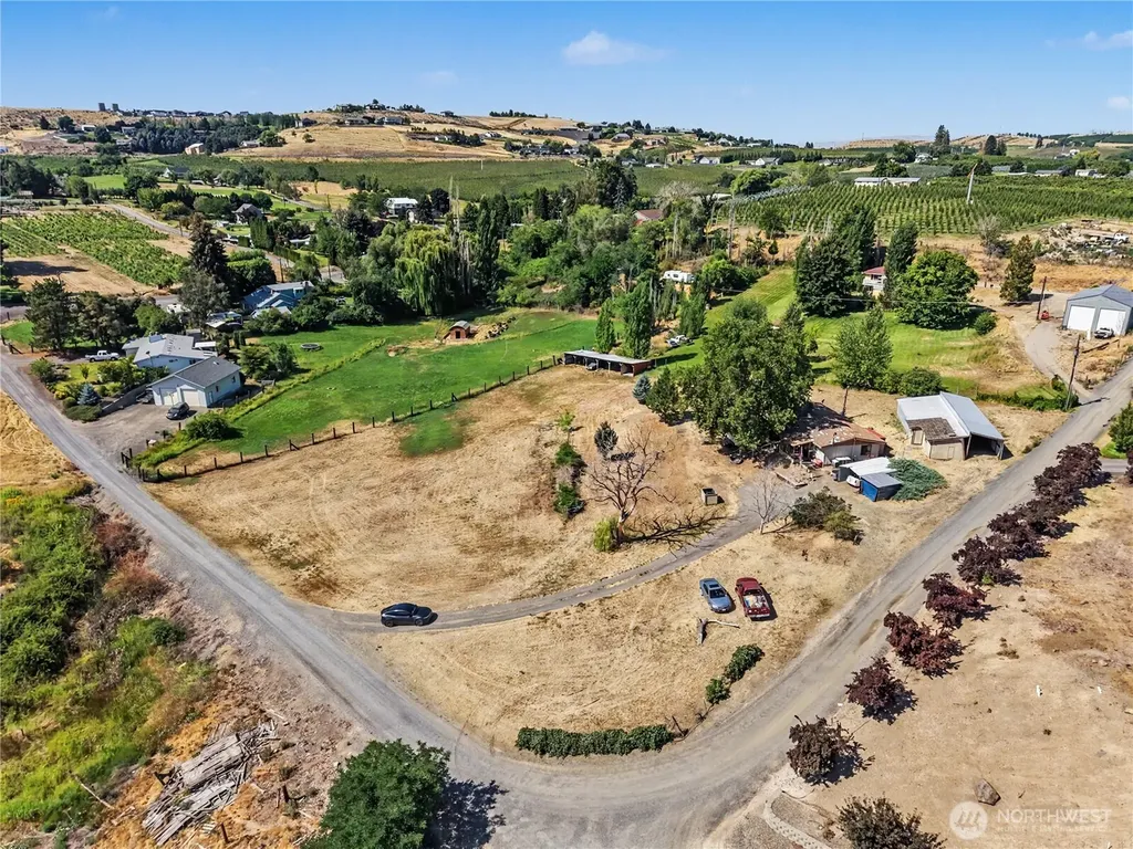 363 Baker Road Selah WA 98942