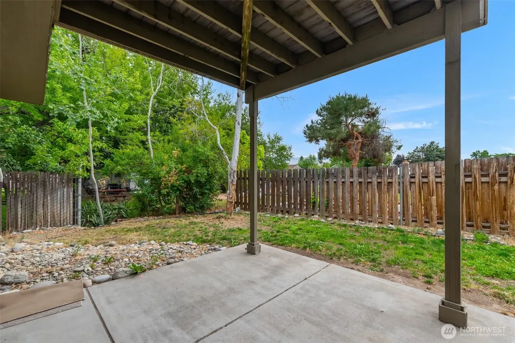 1005 Cascade Street Wenatchee WA 98801
