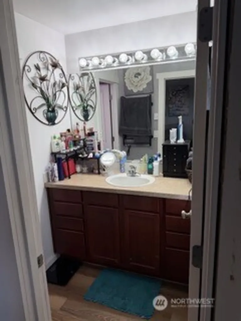 6023 Illinois Lane SE Lacey WA 98513