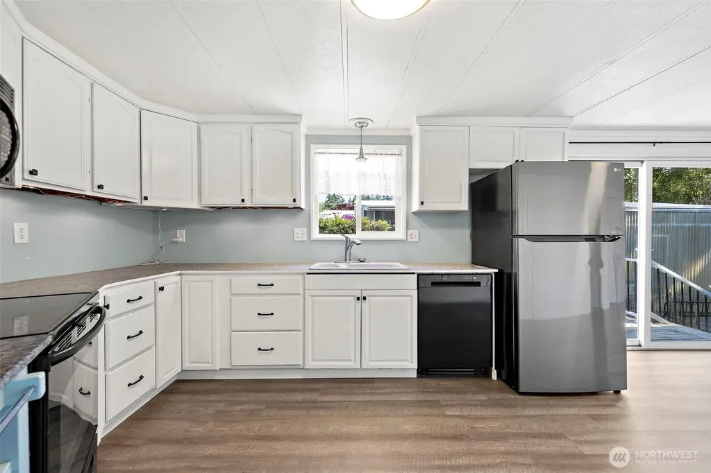3832 164th Street SW Lynnwood WA 98087