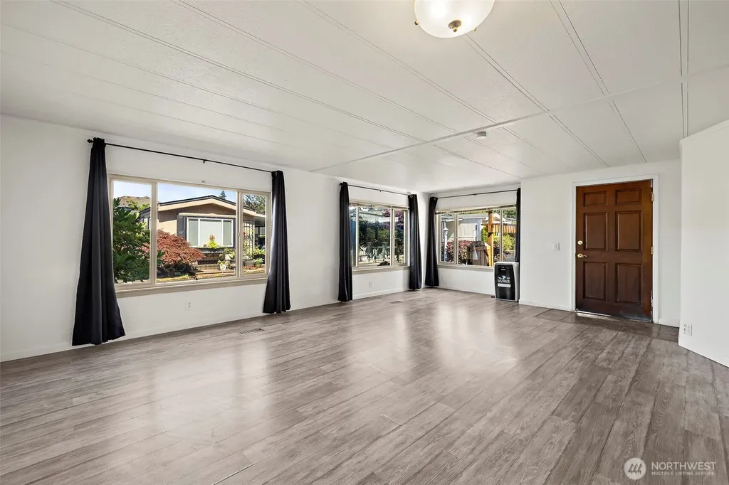 3832 164th Street SW Lynnwood WA 98087