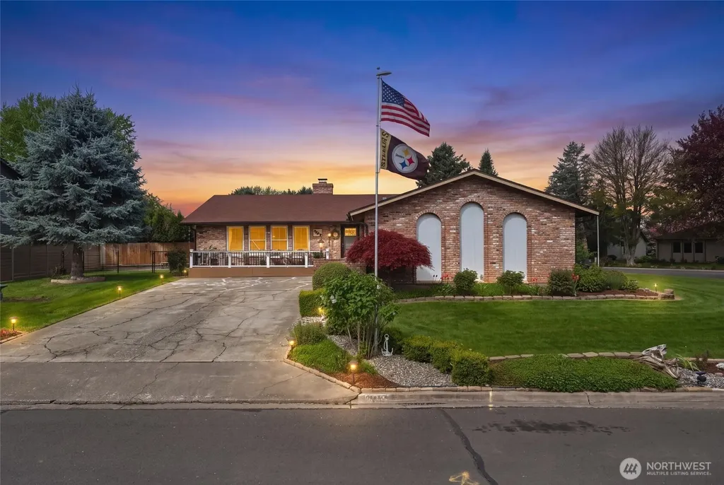 353 SE Highland Park Drive College Place WA 99324