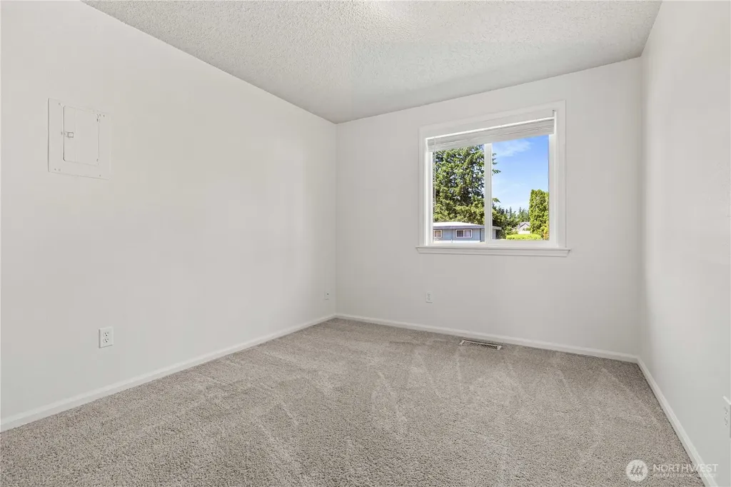 17655 SE 267th Place Covington WA 98042
