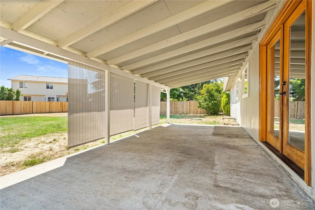 17655 SE 267th Place Covington WA 98042