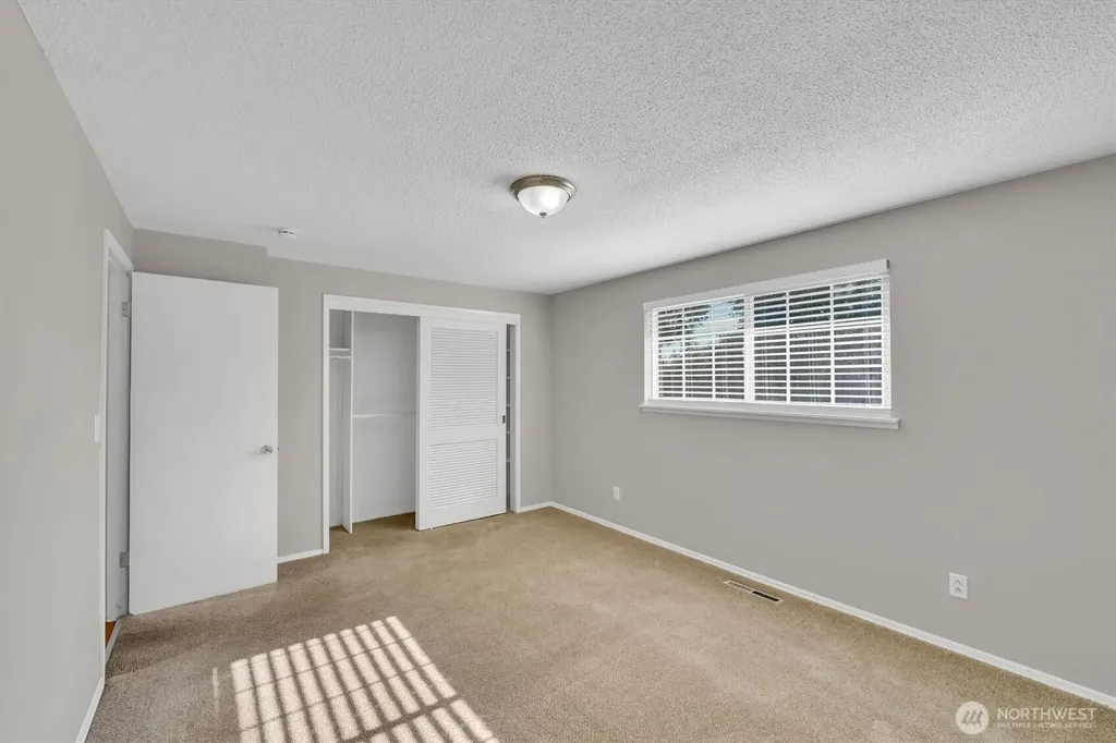 10207 64th Avenue Ct E Puyallup WA 98373