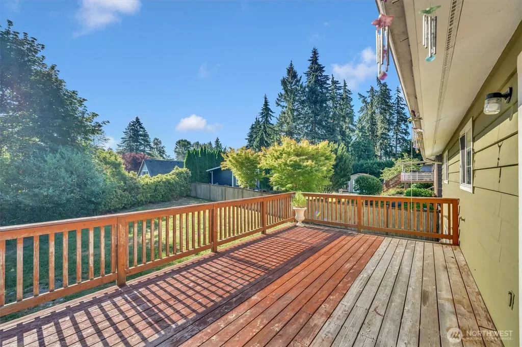 10207 64th Avenue Ct E Puyallup WA 98373