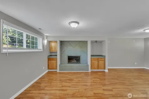 10207 64th Avenue Ct E Puyallup WA 98373