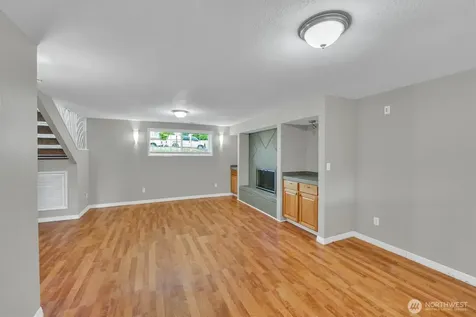 10207 64th Avenue Ct E Puyallup WA 98373