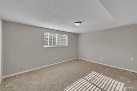 10207 64th Avenue Ct E Puyallup WA 98373