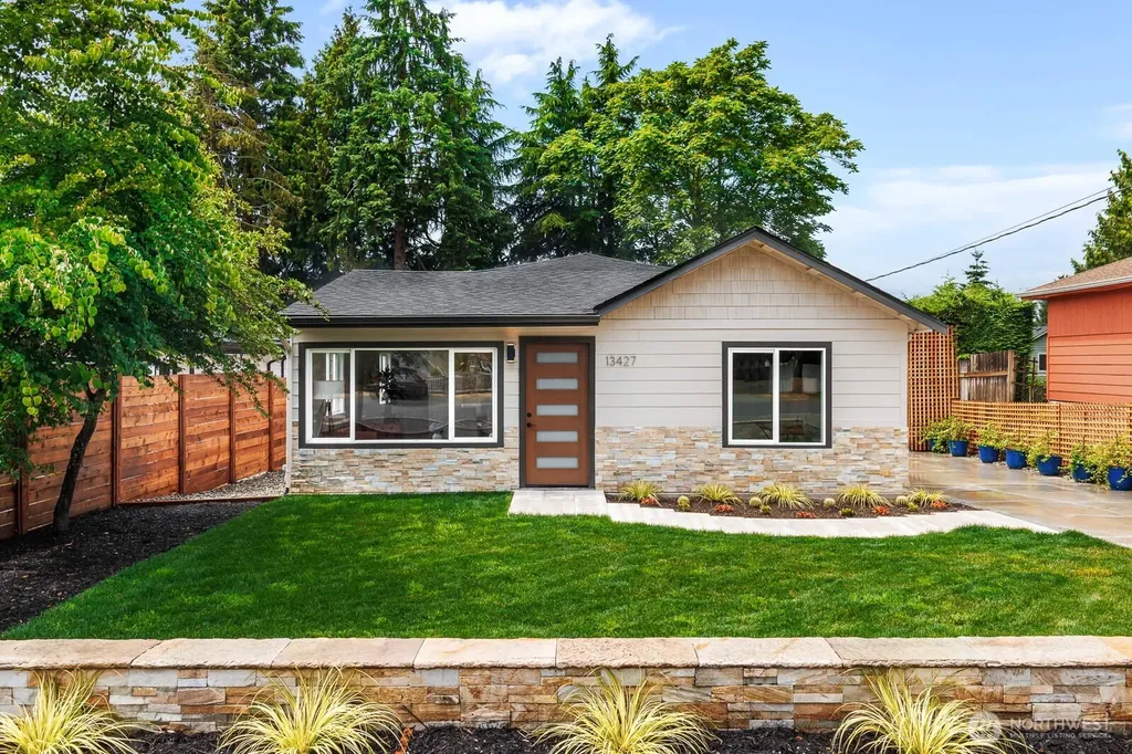 13427 5th Avenue SW Burien WA 98146