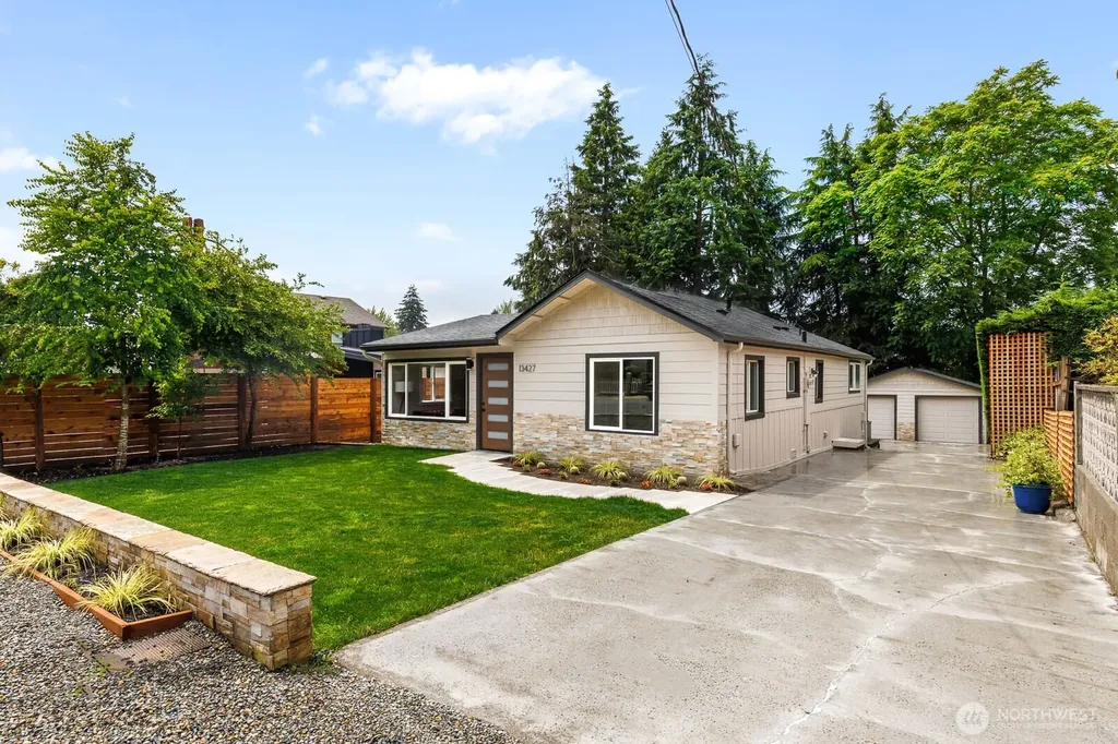 13427 5th Avenue SW Burien WA 98146
